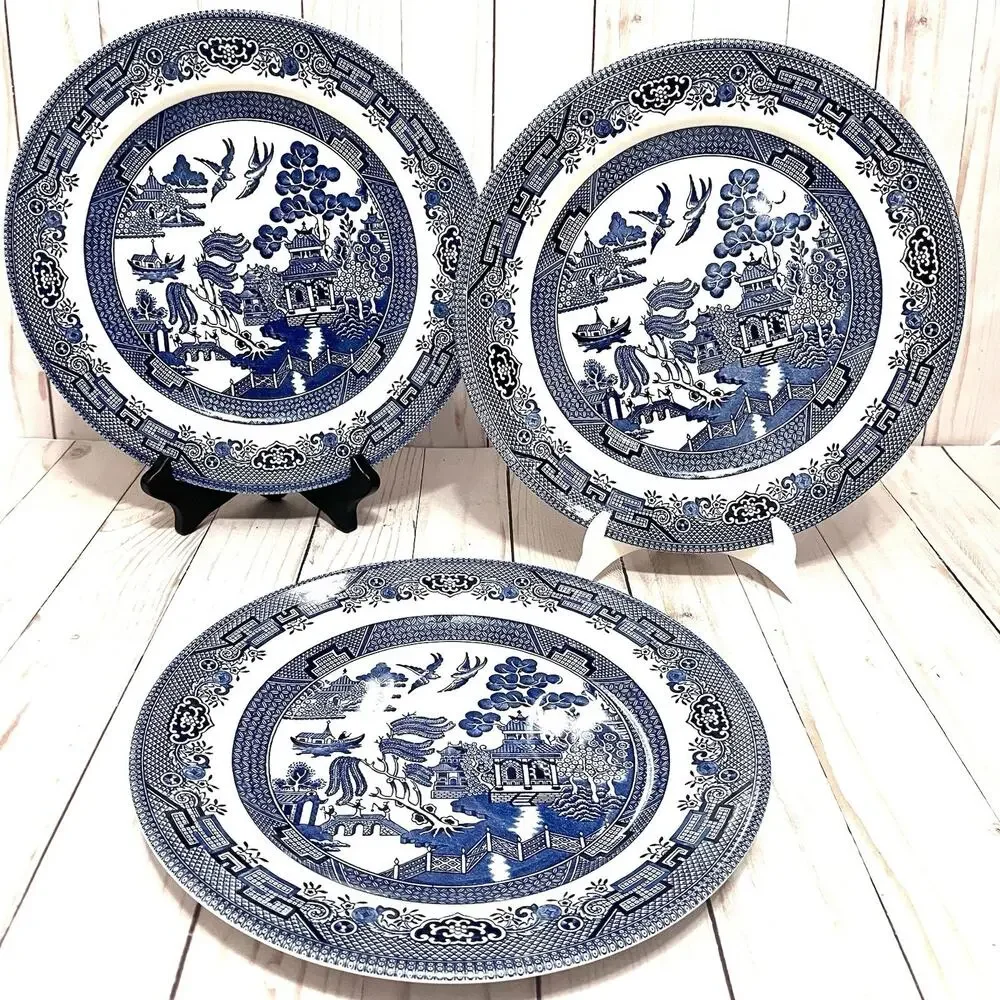 VTG Set of 3 Staffordshire England Churchill Blue Willow 10 1/4 in Dinner Plates